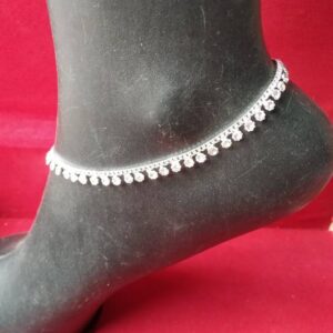 MISS VIBE Silver Flat Snake Herringbone Anklet